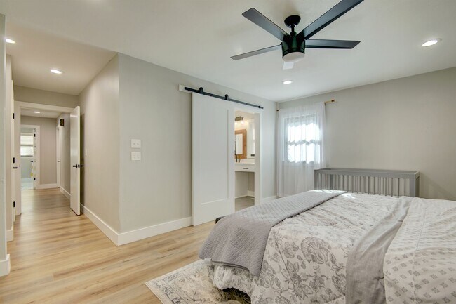 Building Photo - Gorgeous, updated home, turn-key and ready...
