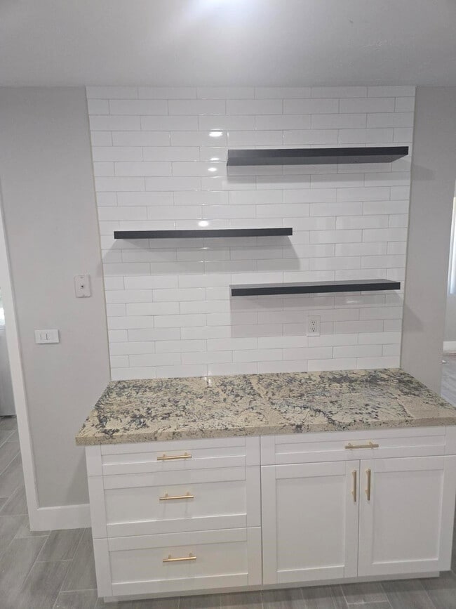 Building Photo - 7531 Polk St