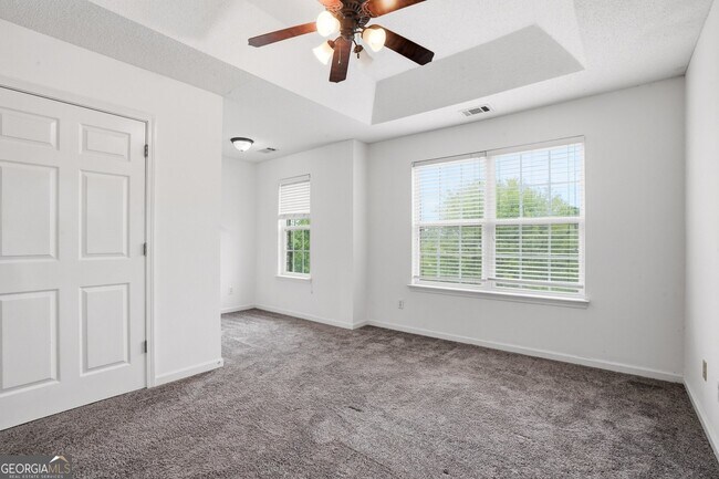 Building Photo - 5497 Festival Ave