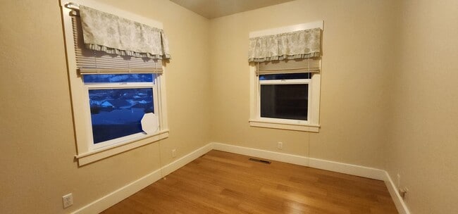 Building Photo - Single Family Home in Rio Dell!