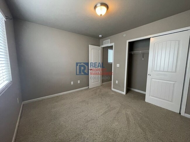 Building Photo - 4273 Perryville Pt