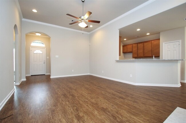 Building Photo - 8005 Woodward St