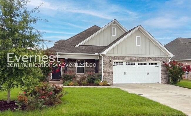 Building Photo - 4-Bed/2.5-Bath/Pet Friendly/Available Now!
