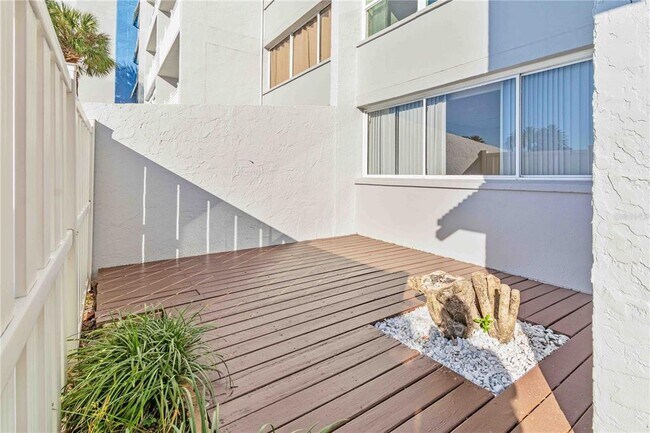 Building Photo - 500 Treasure Island Causeway