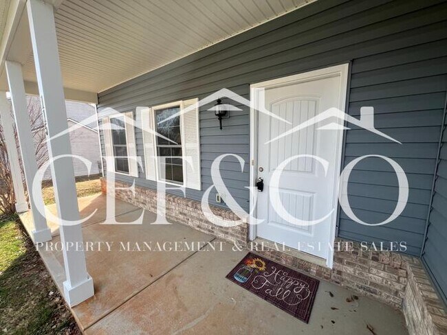 Building Photo - Spacious 3 bedroom 2.5 bedroom available in Moore!