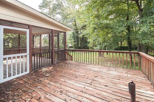 Building Photo - 4682 Sharon Valley Ct