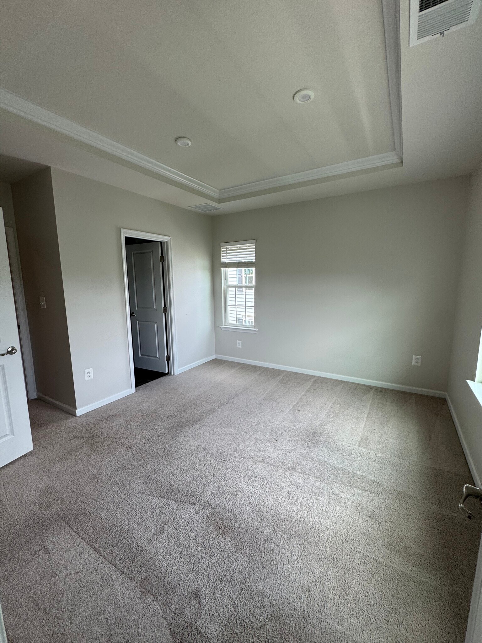 Building Photo - 2081 Elm Tree Ct