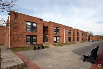 Building Photo - 1405 Veterans Hwy