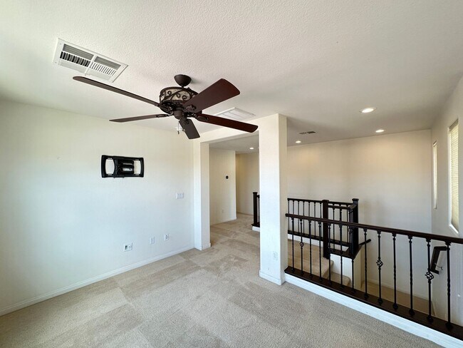 Building Photo - Summerlin Village 16 Ladera Phase 3