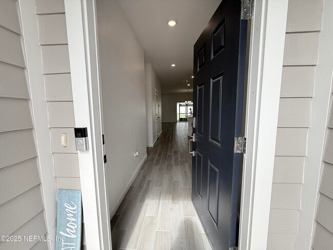 Building Photo - 7560 Chervil St