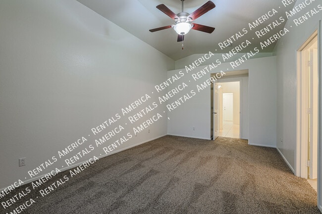 Building Photo - 7158 E Juanita Ave