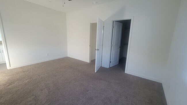 Building Photo - 8617 Frankie Lou St