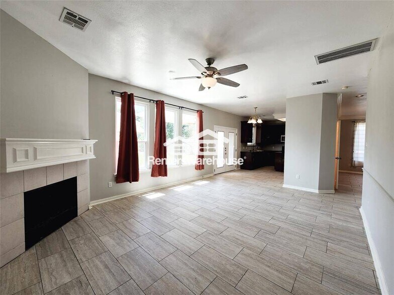 Building Photo - 7206 Bethany Bay Dr
