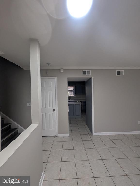 Building Photo - 2 Hawkesbury Ct