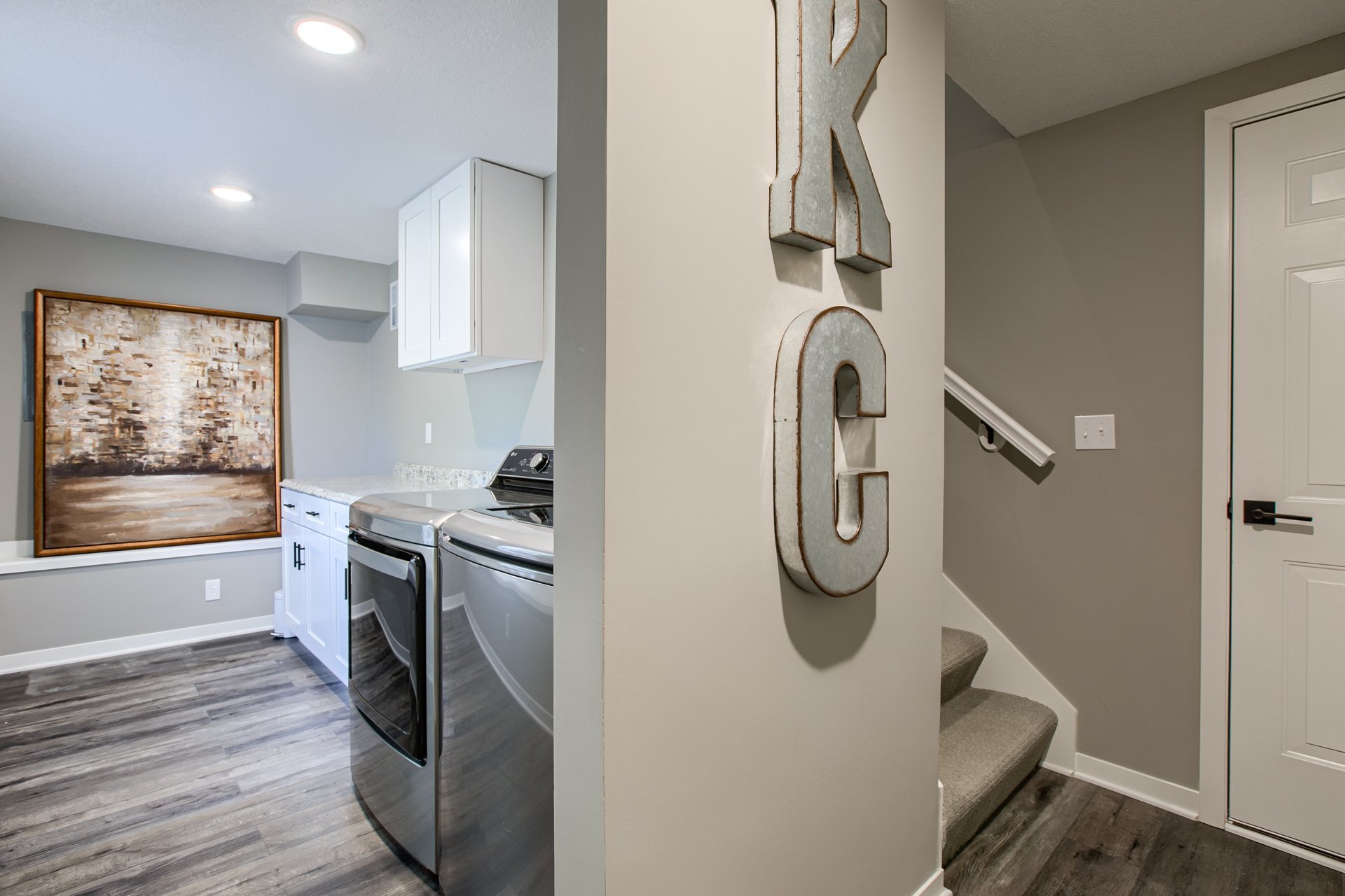 Building Photo - 7105 N Walnut St