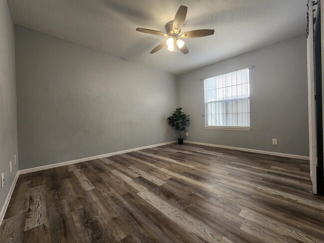 Building Photo - 3019 Corpus Christi St