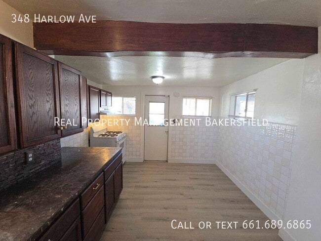 Building Photo - 348 Harlow Ave