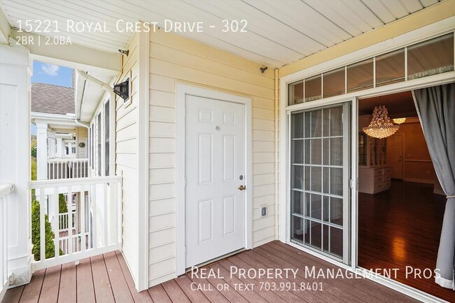 Building Photo - 15221 Royal Crest Dr