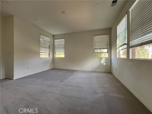 Building Photo - 102 Wild Rose