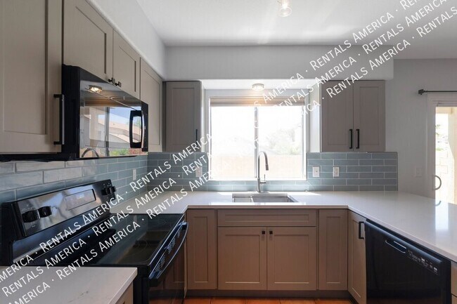 Building Photo - 8071 N Hobby Horse Ct