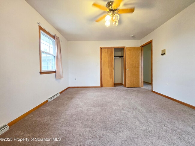Building Photo - 925 Jessup Ave