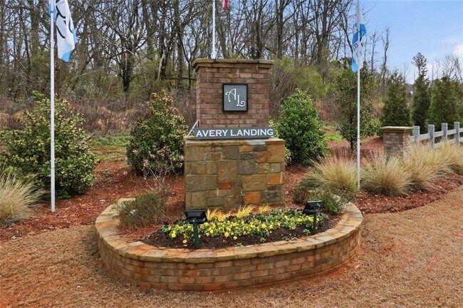 Building Photo - 204 Flier Dr