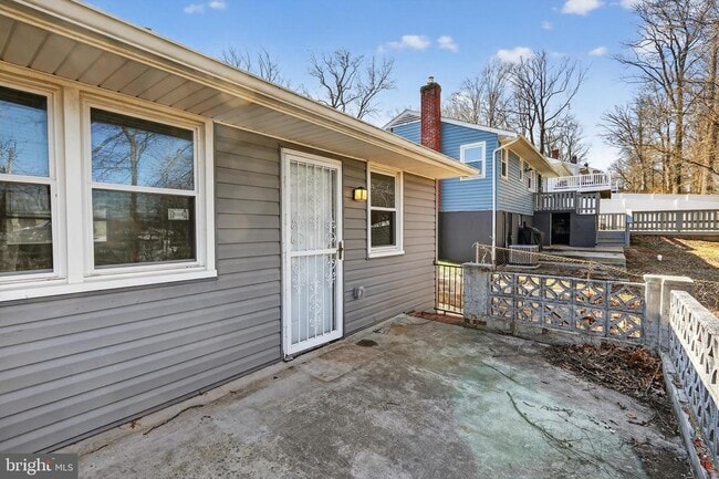 Building Photo - 3666 Clifmar Rd