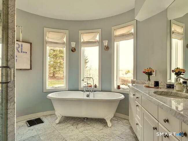 Building Photo - 187 Old Mt Tom Rd