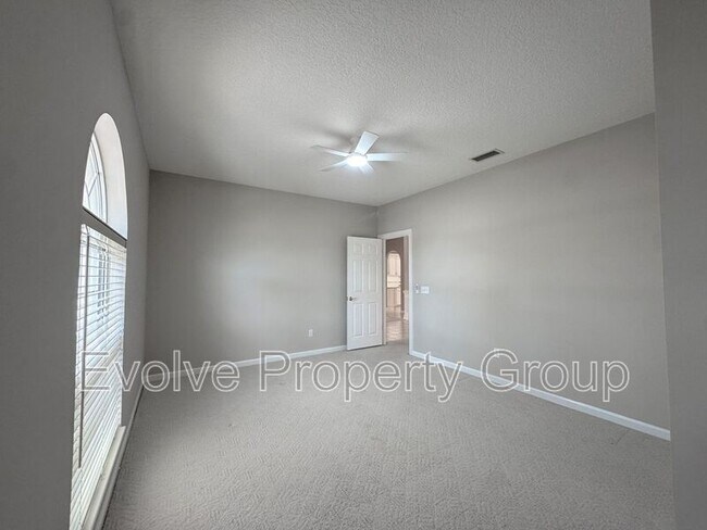 Building Photo - 822 Summer Bay Dr