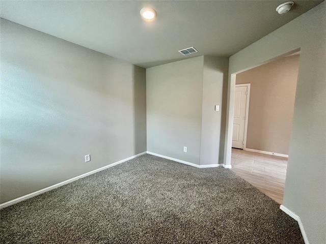 Building Photo - 16432 Severn Ln