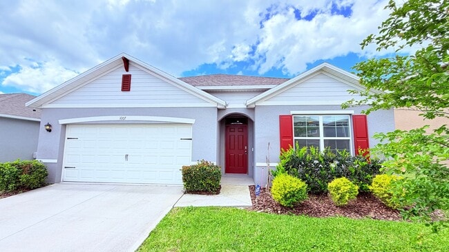 Building Photo - Charming Deltona 4/2 Ready for Move-in!