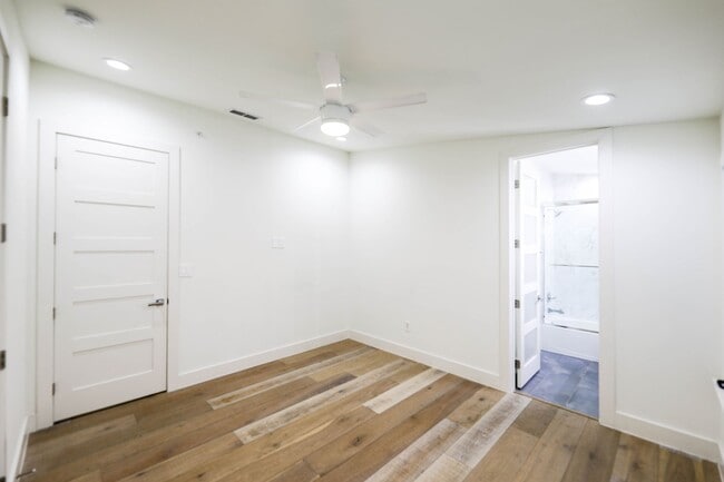 Building Photo - 8 Bedrooms 8 Baths Pre-leasing Now for 202...
