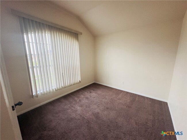 Building Photo - 700 Aries Ave