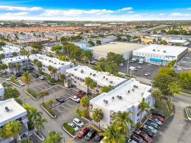 Building Photo - 2690 W 76th St