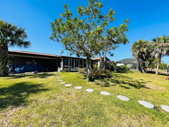 Building Photo - 18310 Burkholder Cir