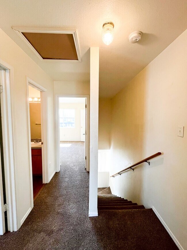 Building Photo - 4207 July Dr