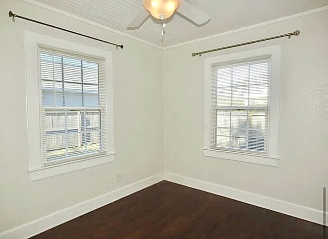 Building Photo - Updated Home in Historic East Hill
