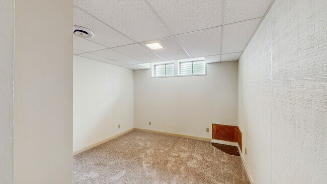 Building Photo - 1132 Barberry Ct