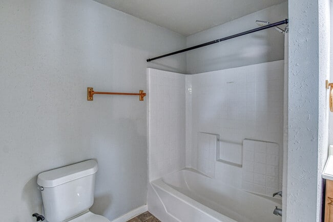 Building Photo - 1108 US Hwy 277