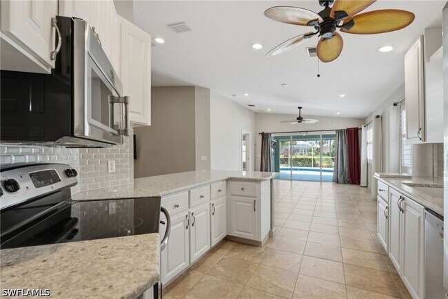 Building Photo - 28207 Islet Trail