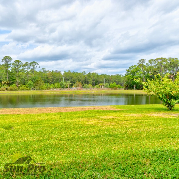 Building Photo - 5563 Estero Loop
