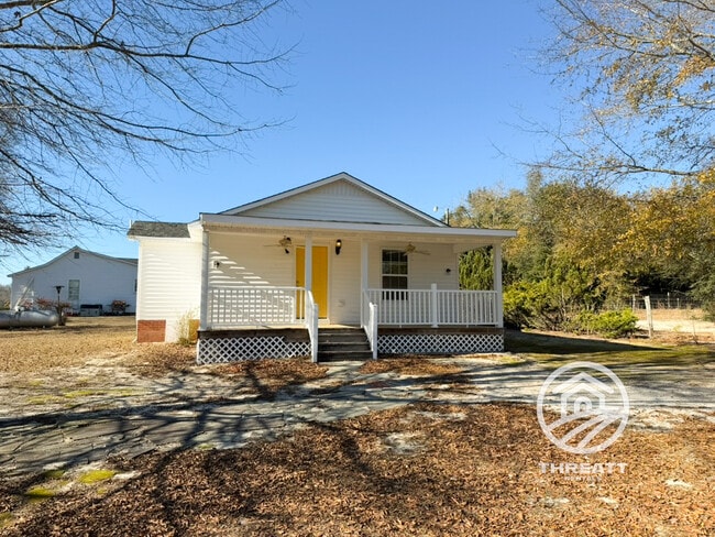 Building Photo - 1049 Long Branch Church Rd