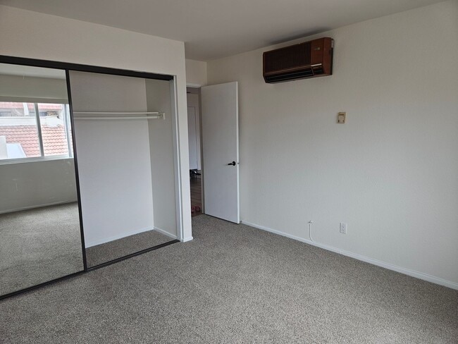 Building Photo - GENESEE - Regency Villas 1 BR Condo, 62+ C...