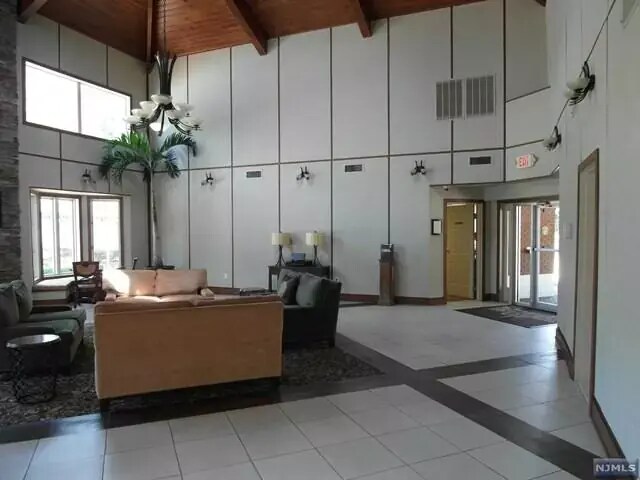 Building Clubhouse - 361 River Rd