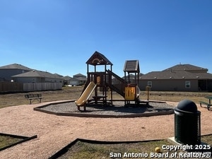 Building Photo - 10040 MATHER Way