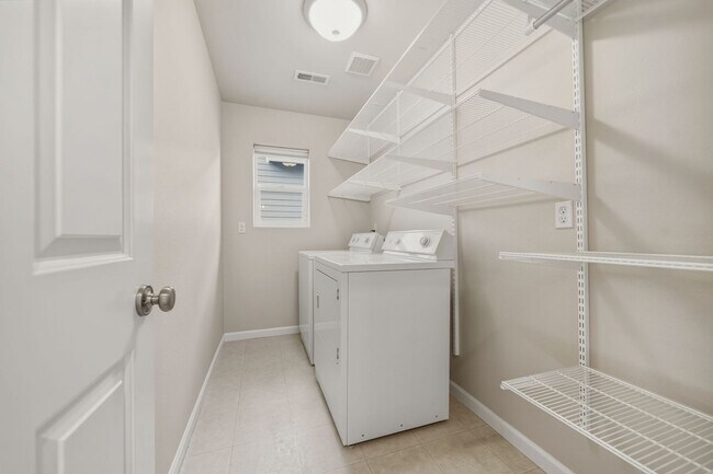 Building Photo - 9035 SW Ivory St