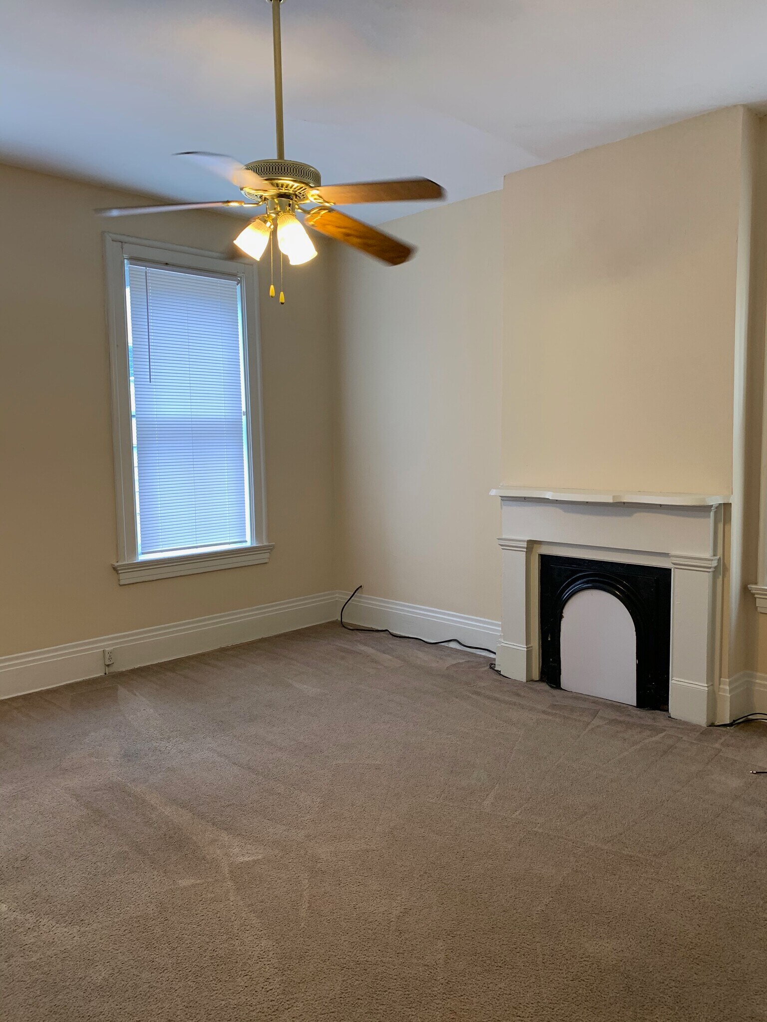 Building Photo - 2437 Ohio Ave