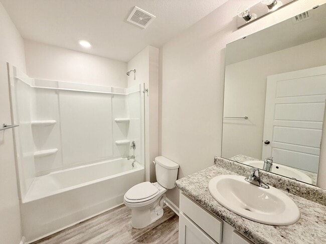 Building Photo - Spacious 4-Bedroom Home - Bridlewood