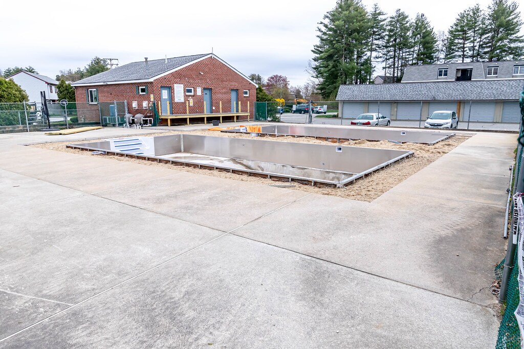 Building Photo - 2 New Haven Dr