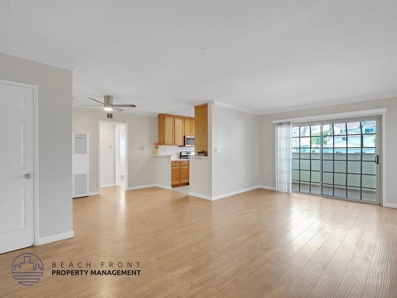 Building Photo - 8306 W Manchester Ave